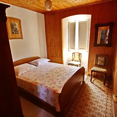 Stone House Dalmatino Holiday home *